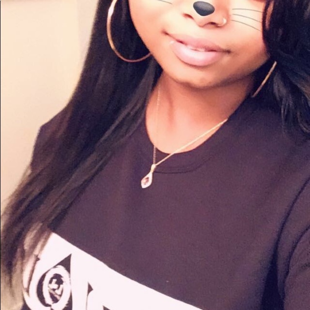 Crewnecks - Picture 3 of 3